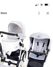 Venicci Pram Come With Chassis
