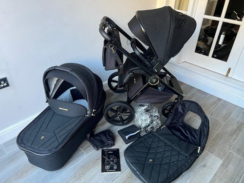 Venicci upline 1 - 2, pram