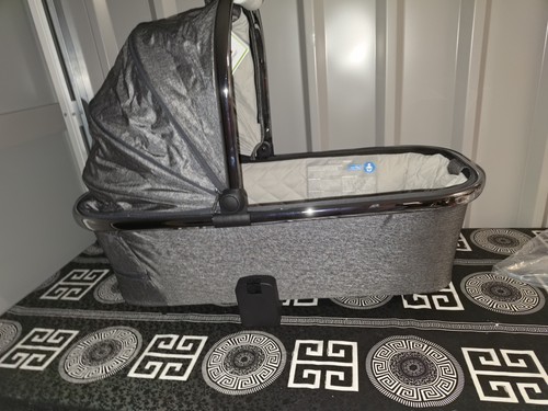 Venicci tinum carrycot - 2.0,